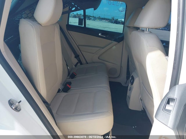 Volkswagen TIGUAN SE 2014 WVGAV3AX9EW541003 Image 8