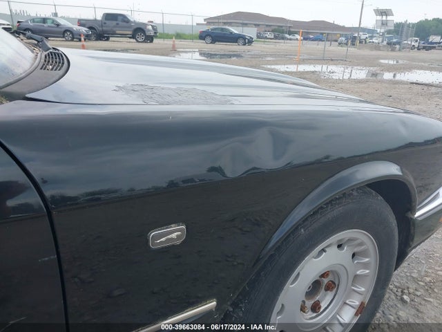 1998 JAGUAR XJ8 SAJKX6247WC818423 Photo 5
