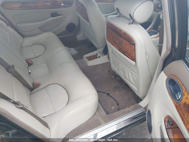 1998 JAGUAR XJ8 SAJKX6247WC818423 Photo 7