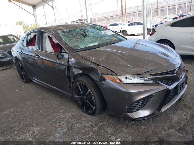 Toyota CAMRY XSE 2019 4T1B61HK9KU855936 main image