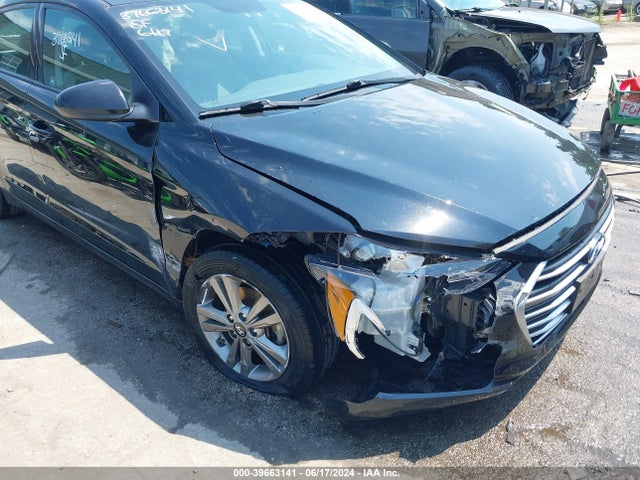 Hyundai ELANTRA SE 2017 5NPD84LFXHH090855 Image 18
