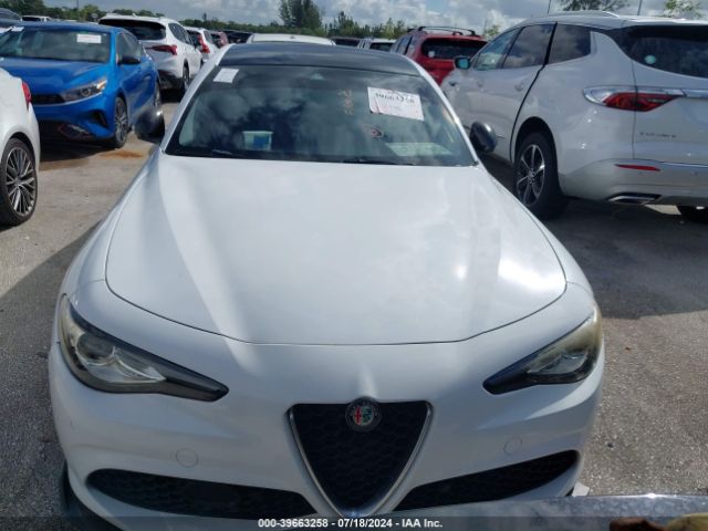 ZARFAEDN1J7579976 Alfa Romeo Giulia Awd