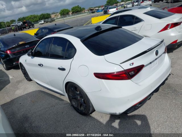 ZARFAEDN1J7579976 Alfa Romeo Giulia Awd