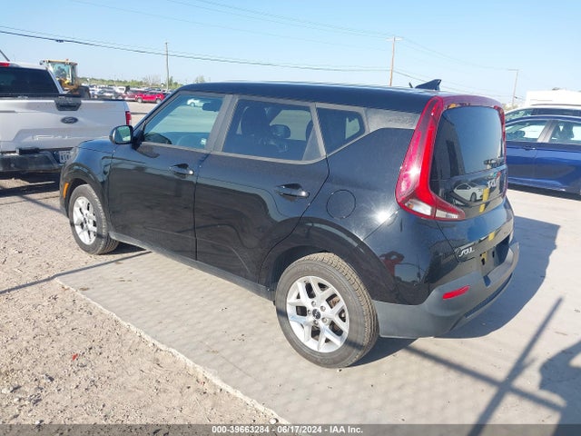 KIA SOUL LX 2022 KNDJ23AU3N7162639 Image 3