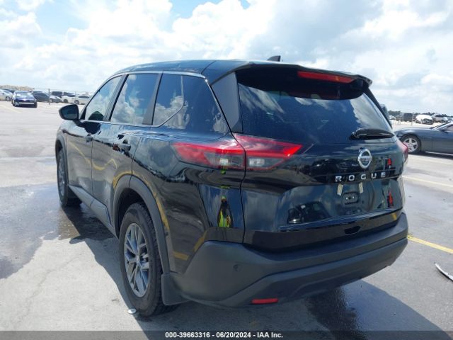 5N1AT3AA5MC690865 Nissan Rogue S Fwd