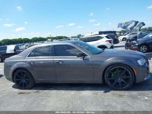 2C3CCAAG9FH930140 Chrysler 300 Limited