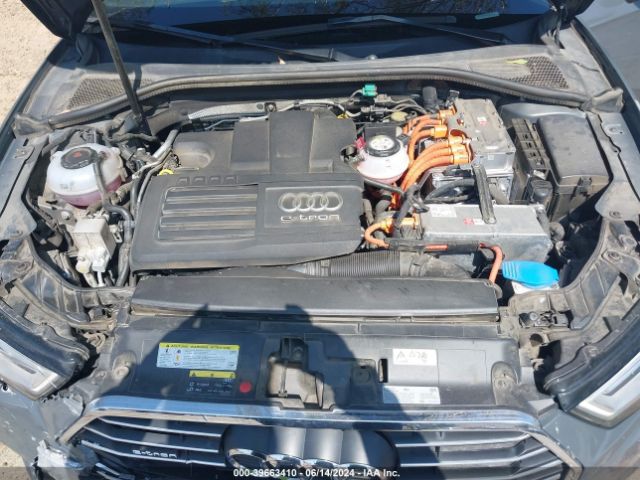 WAUTPBFFXJA056584 Audi A3 E-tron 1.4t Premium