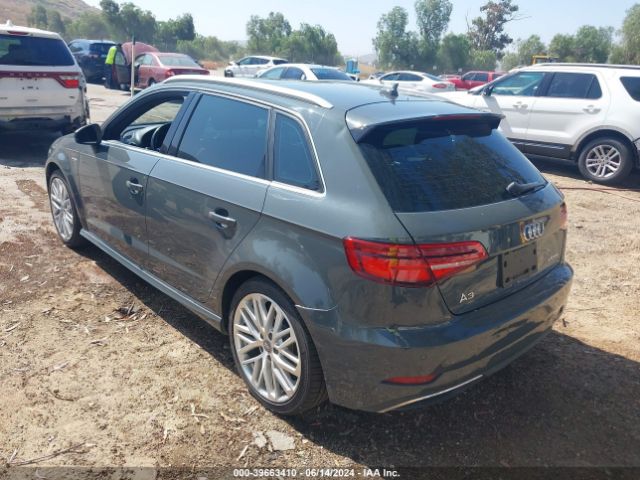 WAUTPBFFXJA056584 Audi A3 E-tron 1.4t Premium