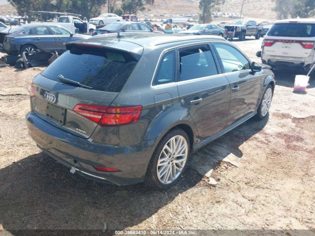 WAUTPBFFXJA056584 Audi A3 E-tron 1.4t Premium