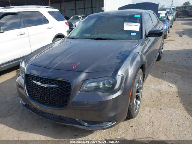 2C3CCAAG7JH302067 Chrysler 300 Touring