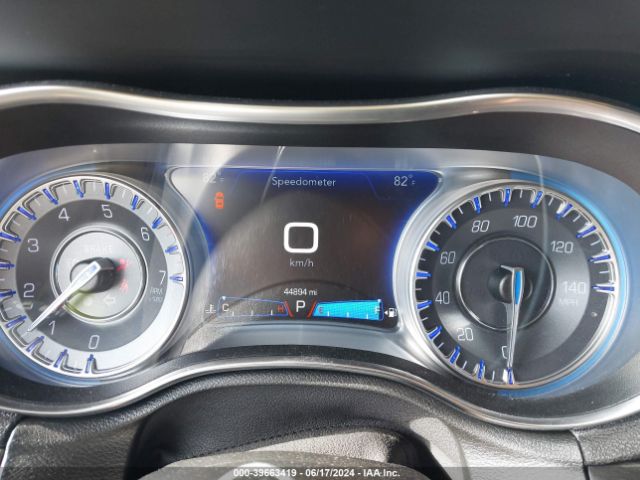 2C3CCAAG7JH302067 Chrysler 300 Touring