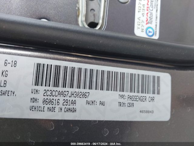 2C3CCAAG7JH302067 Chrysler 300 Touring