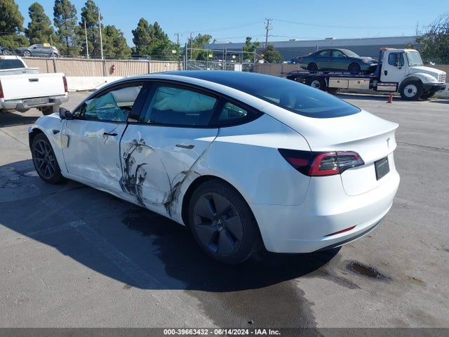 2023 TESLA MODEL 3 5YJ3E1EA0PF570923 Photo 2