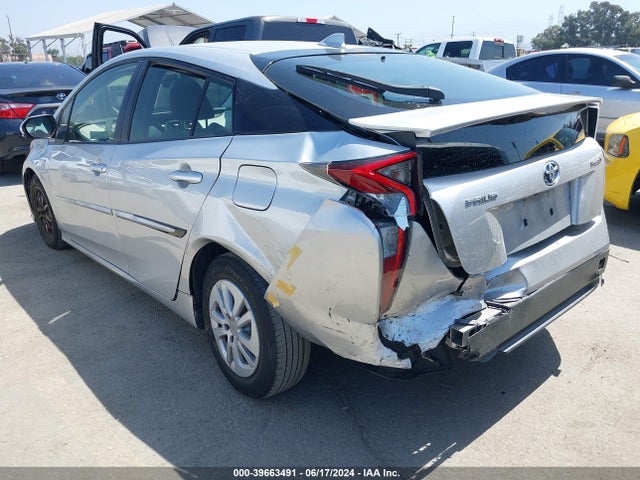 Toyota Prius Two 2017 JTDKBRFU2H3035151 Image 3