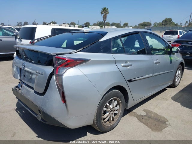 Toyota Prius Two 2017 JTDKBRFU2H3035151 Image 4