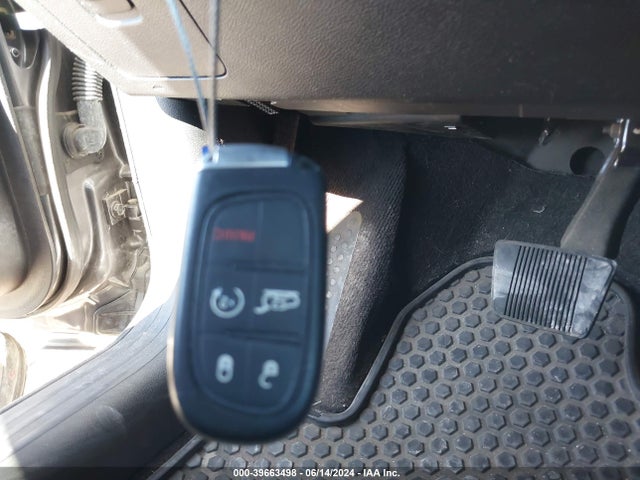 1C4PJMCS5HW616351 Jeep Cherokee Latitude 4x4