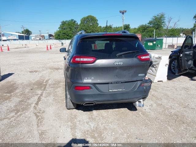 1C4PJMCS5HW616351 Jeep Cherokee Latitude 4x4