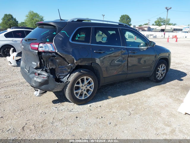 1C4PJMCS5HW616351 Jeep Cherokee Latitude 4x4