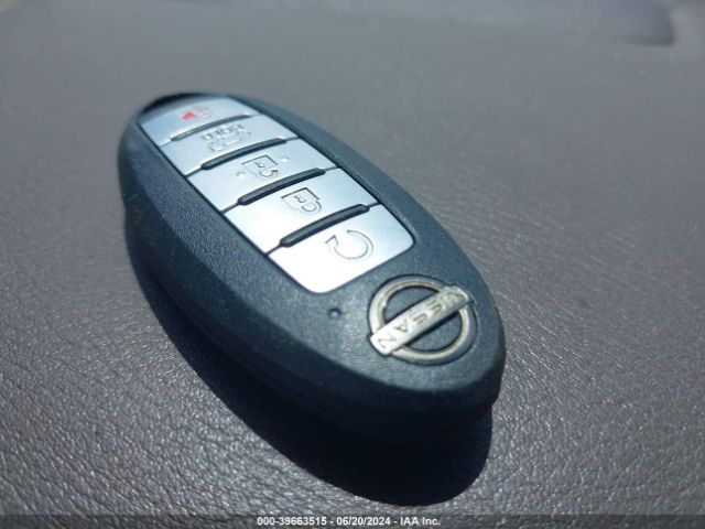 5N1BT3CA2NC704577 Nissan Rogue Sl Fwd