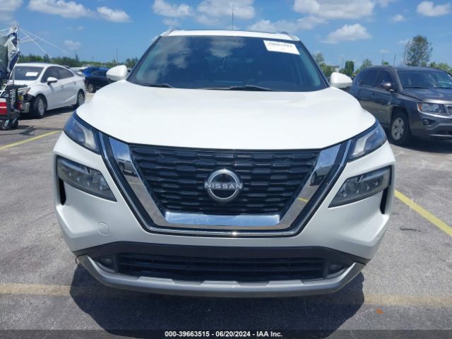 5N1BT3CA2NC704577 Nissan Rogue Sl Fwd