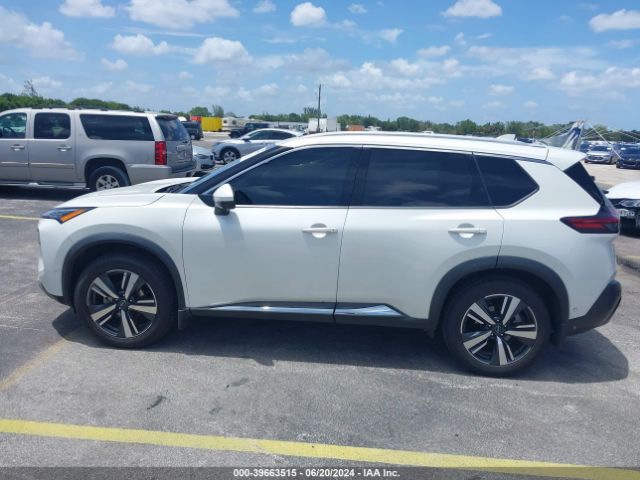 5N1BT3CA2NC704577 Nissan Rogue Sl Fwd