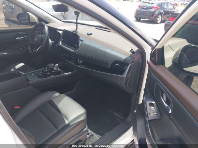 5N1BT3CA2NC704577 Nissan Rogue Sl Fwd