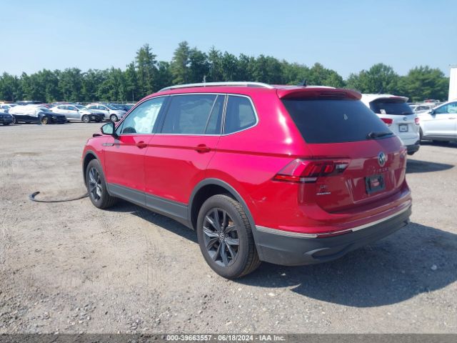 3VV2B7AX2NM171085 Volkswagen Tiguan 2.0t Se