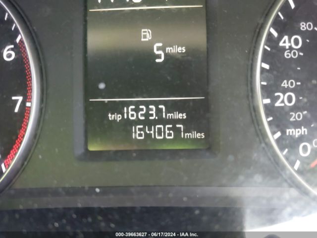1VWAT7A36FC116031 Volkswagen Passat 1.8t Limited Edition