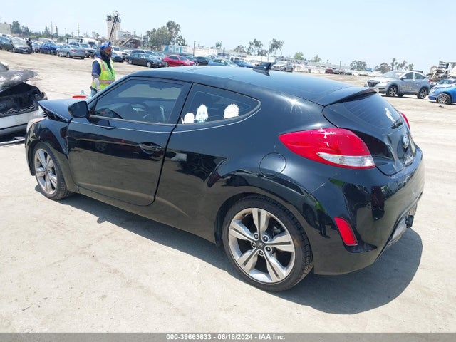 Hyundai Veloster Value Edition 2017 KMHTC6ADXHU322203 Image 3