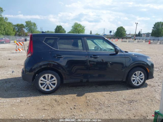 KNDJ23AU8N7152267 KIA SOUL LX