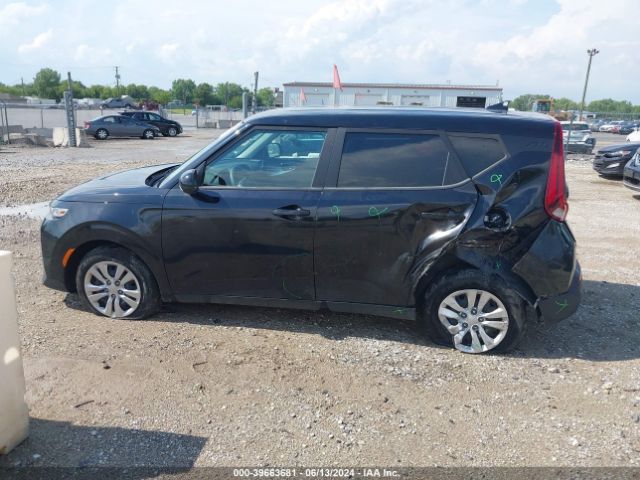 KNDJ23AU8N7152267 KIA SOUL LX