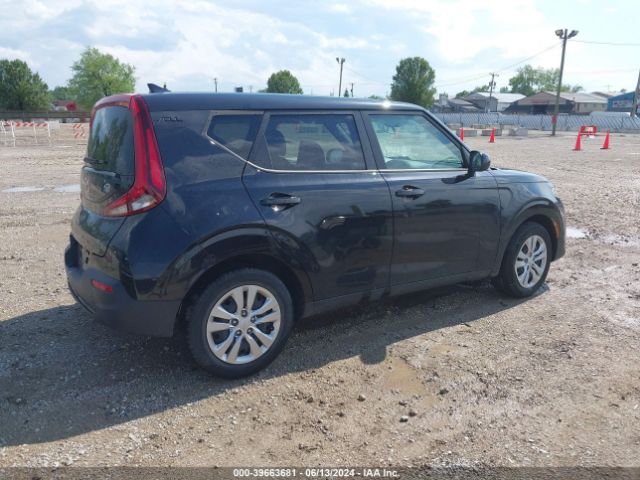 KNDJ23AU8N7152267 KIA SOUL LX