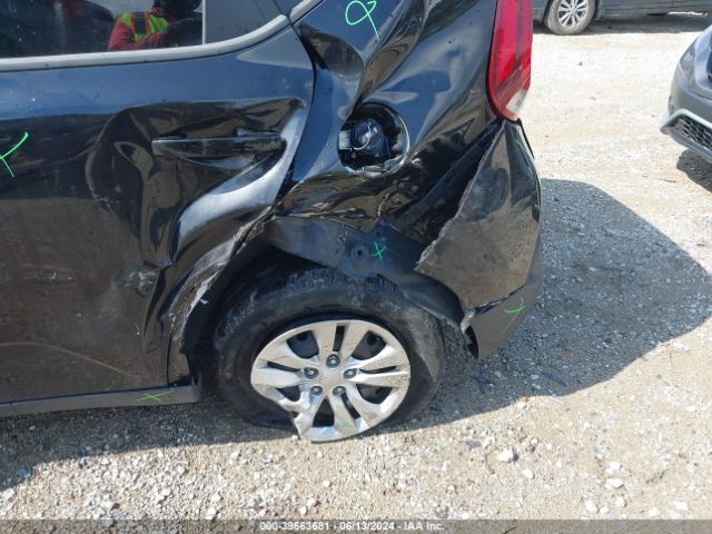 KNDJ23AU8N7152267 KIA SOUL LX