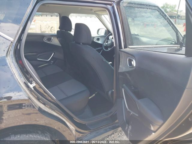 KNDJ23AU8N7152267 KIA SOUL LX