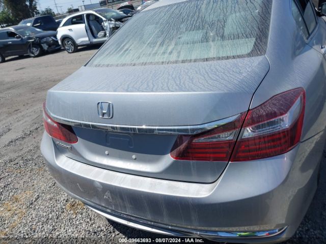 1HGCR2F3XHA061959 Honda ACCORD LX