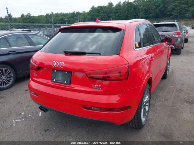 WA1JCCFS0JR032279 Audi Q3 2.0t Premium/2.0t Sport Premium