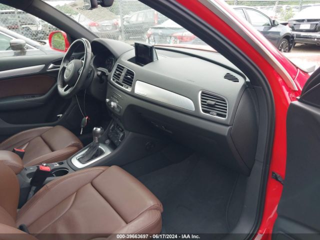 WA1JCCFS0JR032279 Audi Q3 2.0t Premium/2.0t Sport Premium