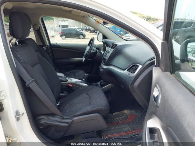 3C4PDDAG9GT142737 Dodge JOURNEY SE