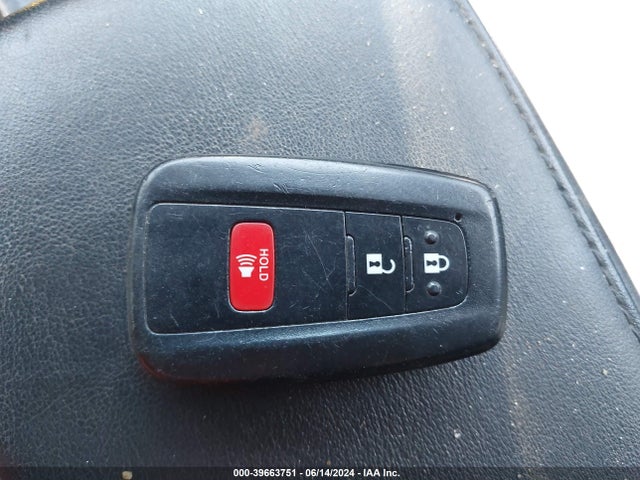Toyota PRIUS XLE 2019 JTDKARFU4K3081722 Image 11