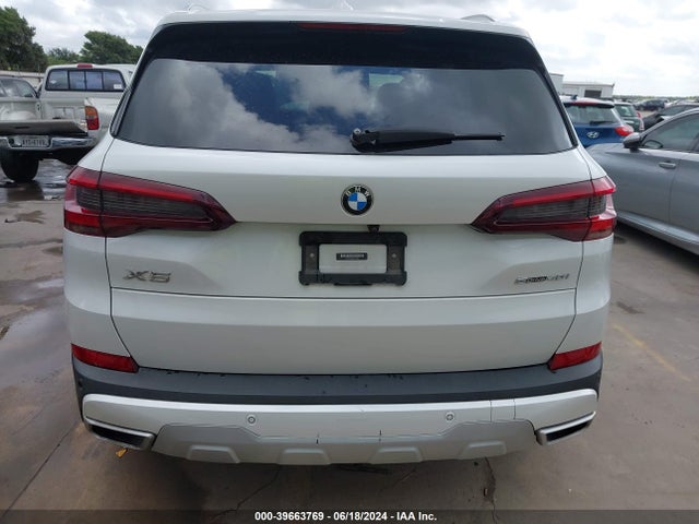 5UXCR4C06N9J19596 BMW X5 Sdrive40i
