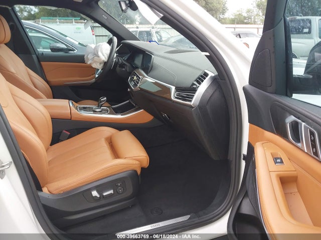 5UXCR4C06N9J19596 BMW X5 Sdrive40i