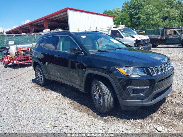 2018 3C4NJDBB1JT115994 main image