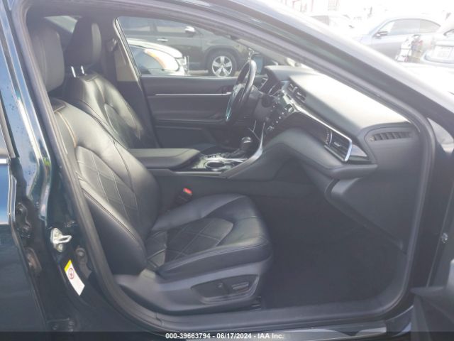 4T1B21HKXKU511995 Toyota Camry Hybrid Xle