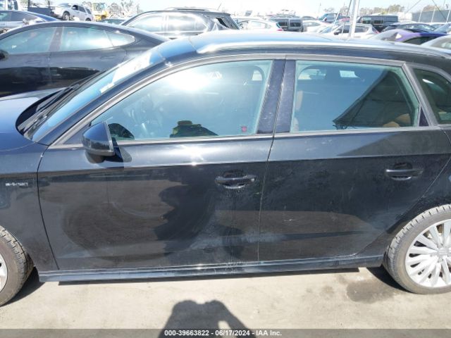 WAUUPBFF9HA145867 Audi A3 E-tron 1.4t Premium
