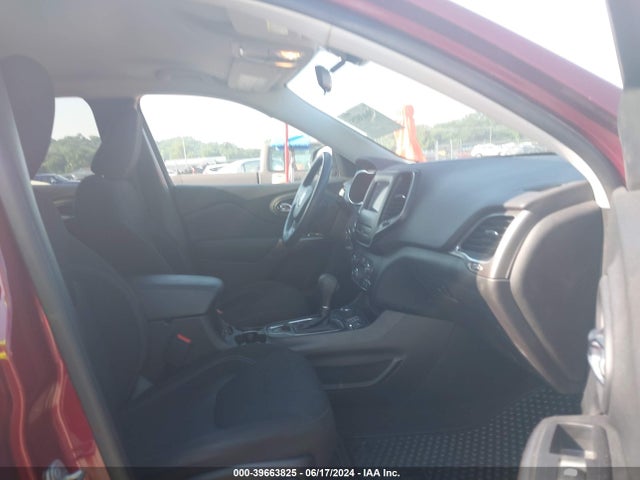 1C4PJMCB1KD140652 Jeep Cherokee Latitude 4x4