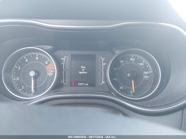 1C4PJMCB1KD140652 Jeep Cherokee Latitude 4x4