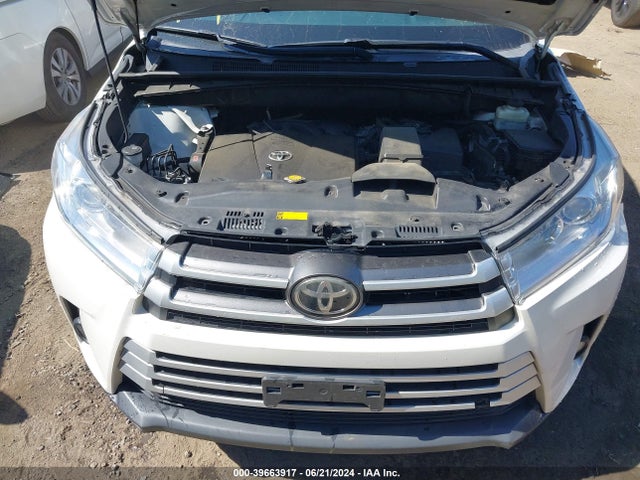 Toyota Highlander Le Plus 2017 5TDBZRFH2HS420478 Image 10