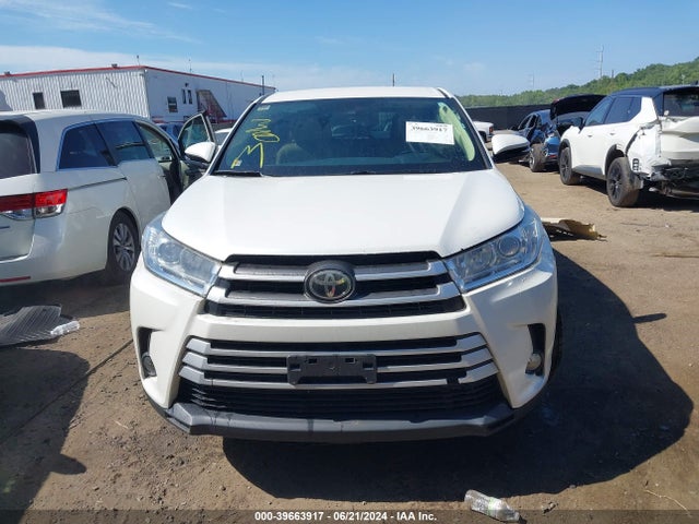 Toyota Highlander Le Plus 2017 5TDBZRFH2HS420478 Image 13