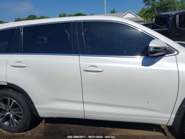 Toyota Highlander Le Plus 2017 5TDBZRFH2HS420478 Image 14