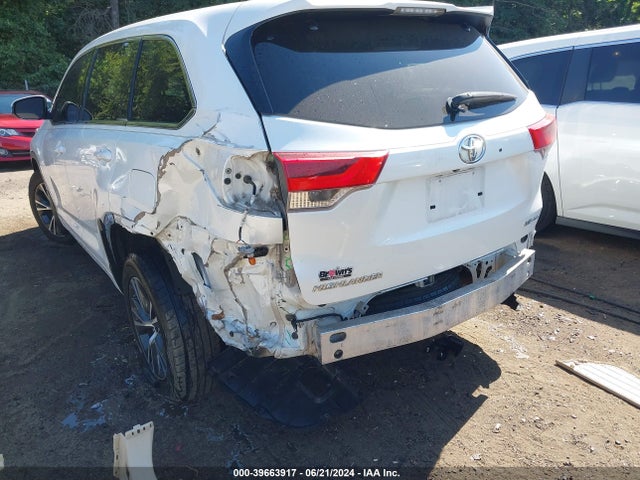 Toyota Highlander Le Plus 2017 5TDBZRFH2HS420478 Image 6